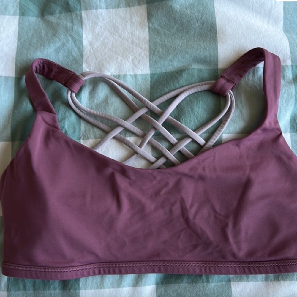 lululemon athletica free to be wild bra size 8 - purple